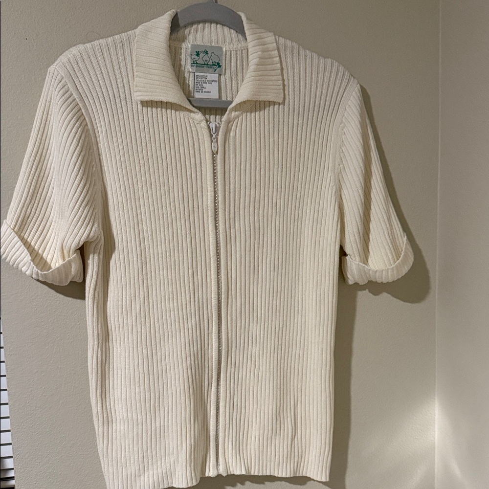 Elegant Cream Ribbed Zip-Up Shirt